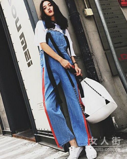 俏皮不过背带裤,本季最in少女范搭配